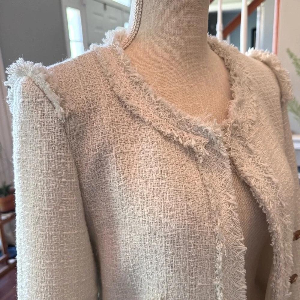 Vintage Cream Textured Jacket with Gold Buttons - Picture 3 of 8